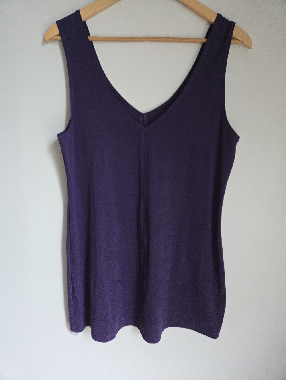 ORAKI Purple V-Neck Women's Tank Top